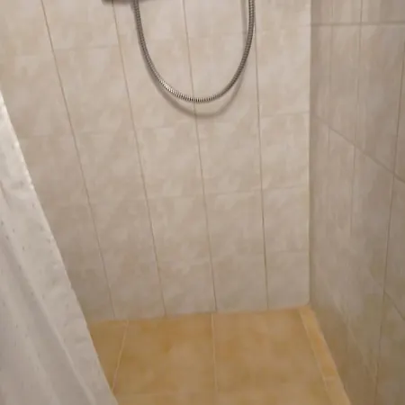 Minigarzon بودابست